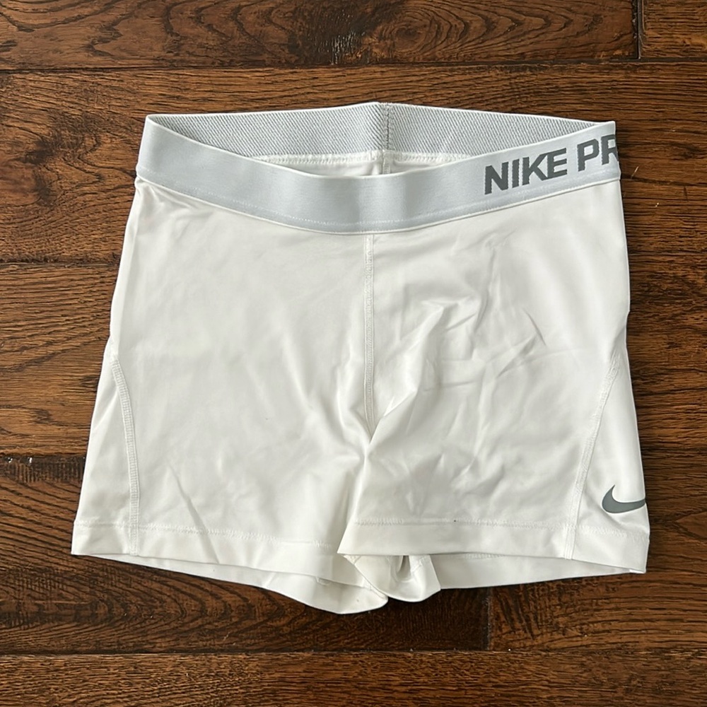 NIKE PRO SHORTS